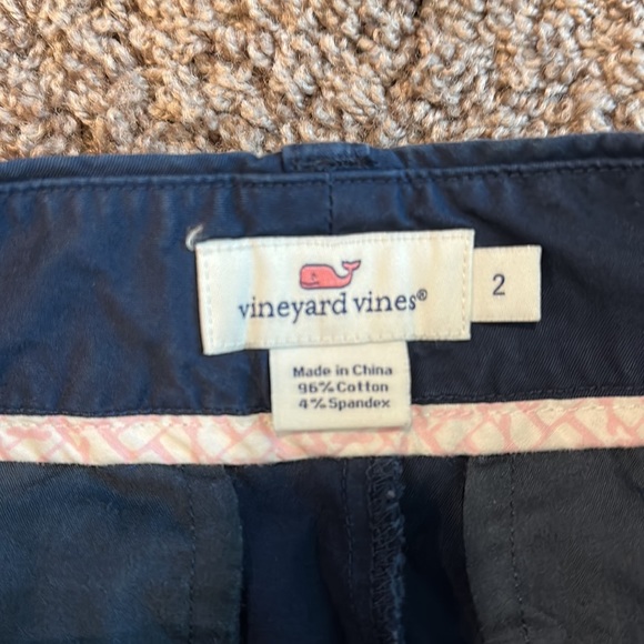 Vineyard vines skirt size 2 - Picture 3 of 3